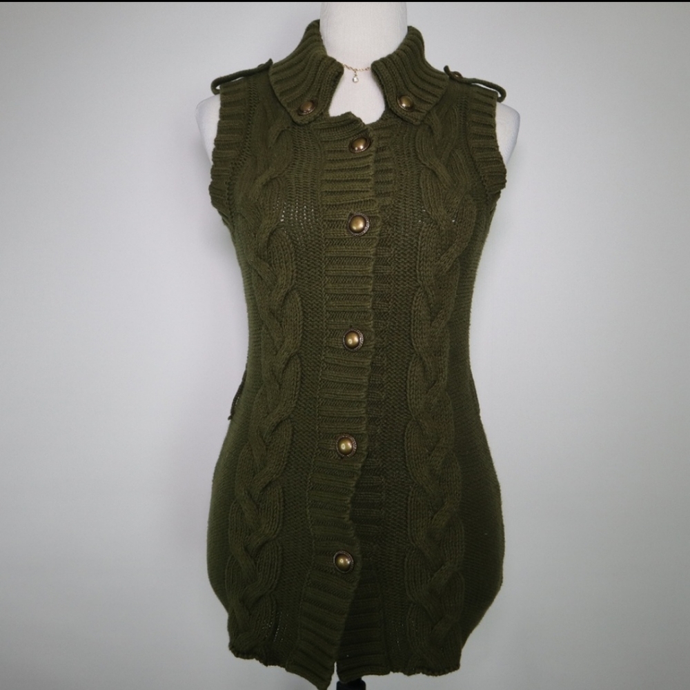 Kenji Sleeveless Sweater